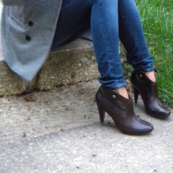 COACH Aliza black booties size 7.5 leather - Picture 10 of 10